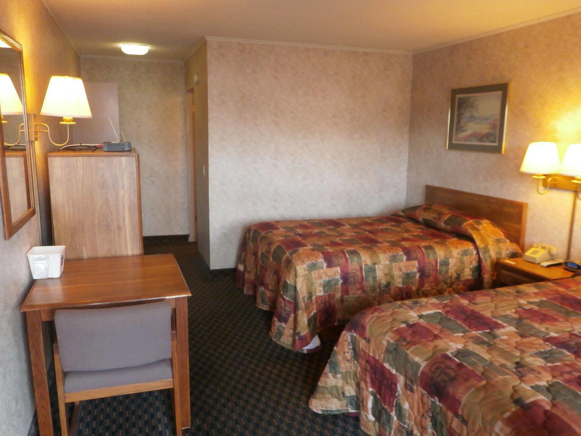 Richmond Inn And Suites Exterior foto